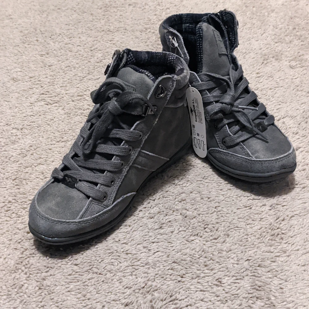 Gray KangaROOS high tops US size 5.5 - Picture 2 of 5